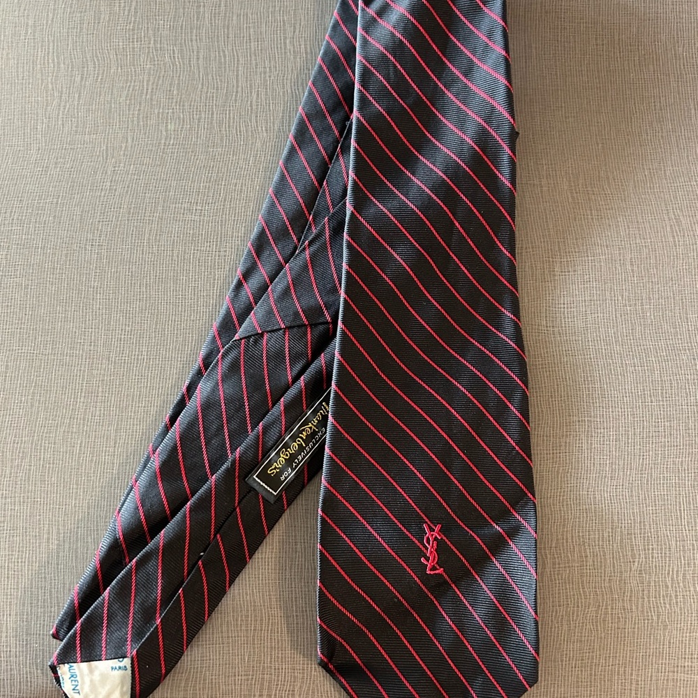 Yves Saint Laurent Men's Tie with Black and Red Stripes
